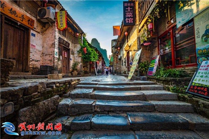 外地驾照到期了，在南京可以换吗？在哪里换，需要哪些东西？