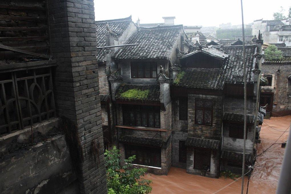 异形：隔离